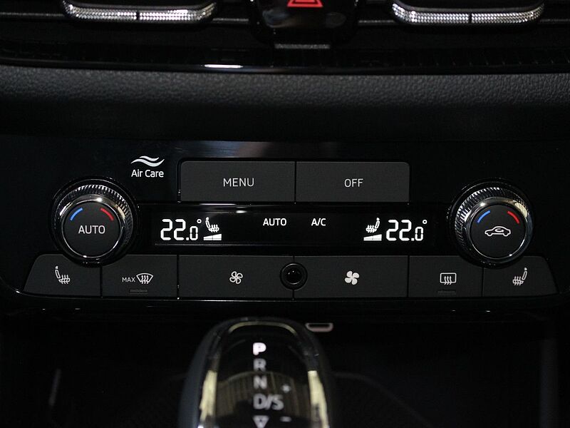 SKODA Fabia 1.0 TSI Style DSG ACC/Cam/Lane/Virtual