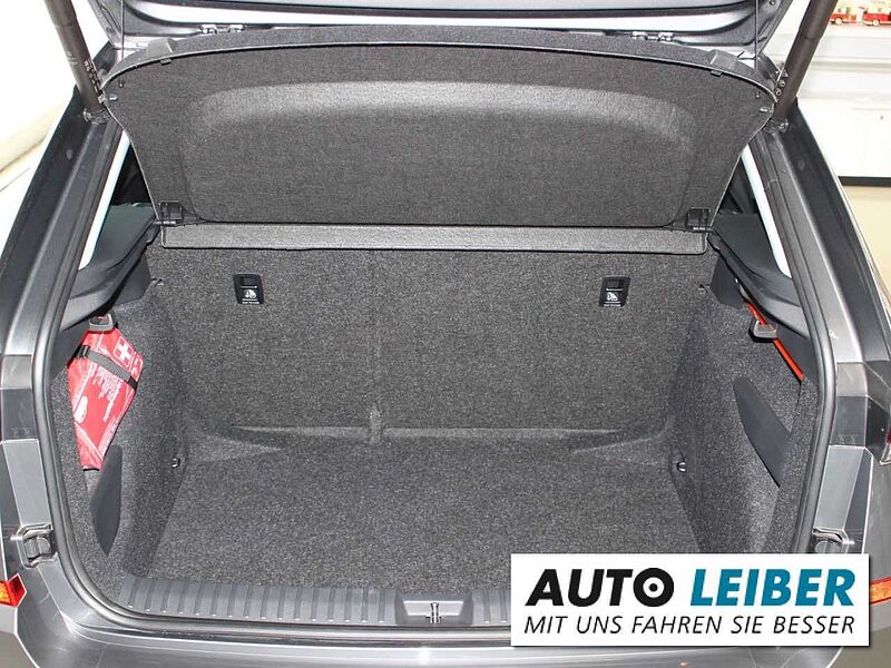 SKODA Kamiq 1.0 TSI Style DSG ACC/VC/Cam/Gar.26