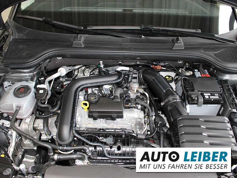 SKODA Kamiq 1.0 TSI Style DSG ACC/VC/Cam/Gar.26