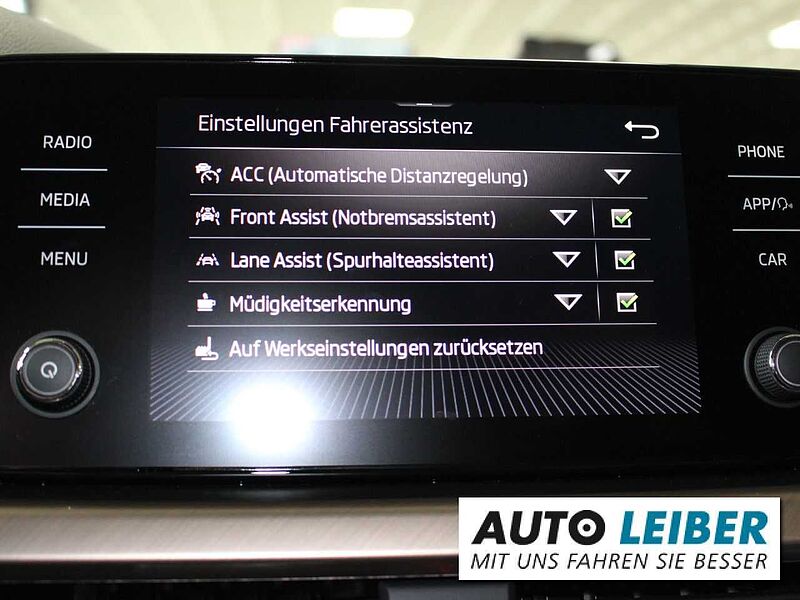 SKODA Kamiq 1.0 TSI Style DSG ACC/VC/Cam/Gar.26
