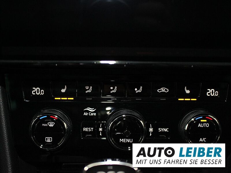 SKODA Superb Combi 1.5 TSI ACT Style DSG VC/Pano/AHK
