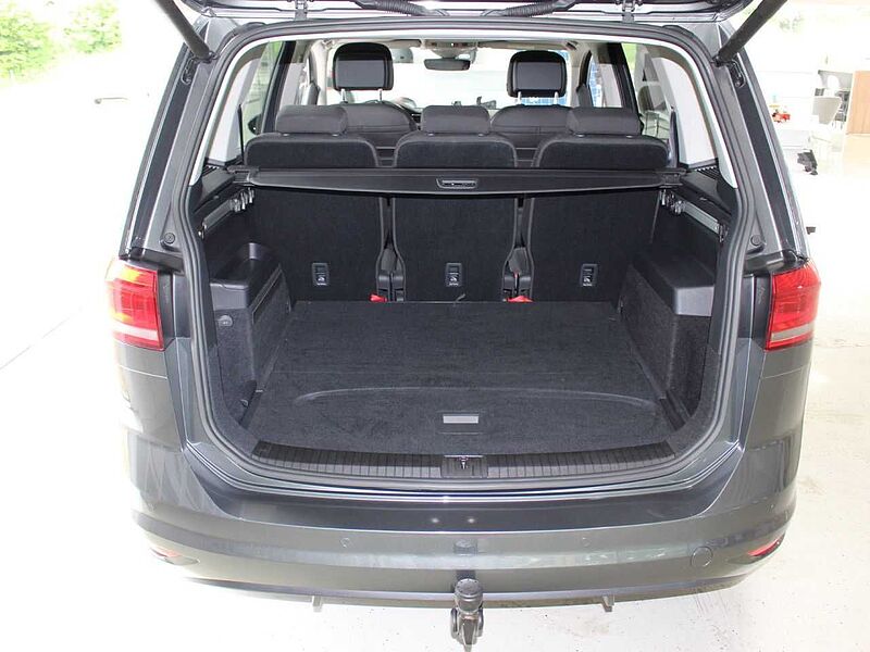 Volkswagen Touran 1.5 TSI ACT OPF 7Si. /AHK/Cam.