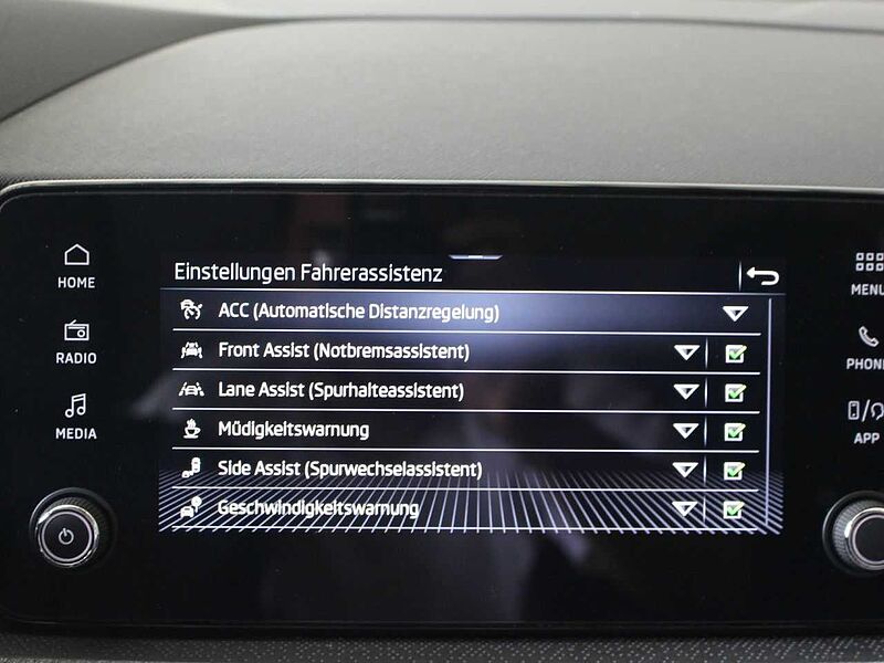 SKODA Kamiq 1.0 TSI Style DSG Cam/Virtual/ACC