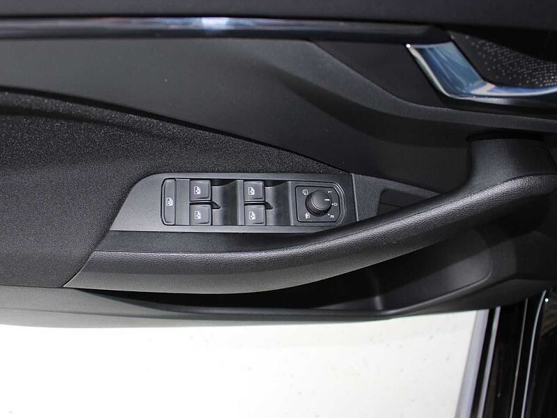 SKODA Kamiq 1.0 TSI Style DSG Cam/Virtual/ACC