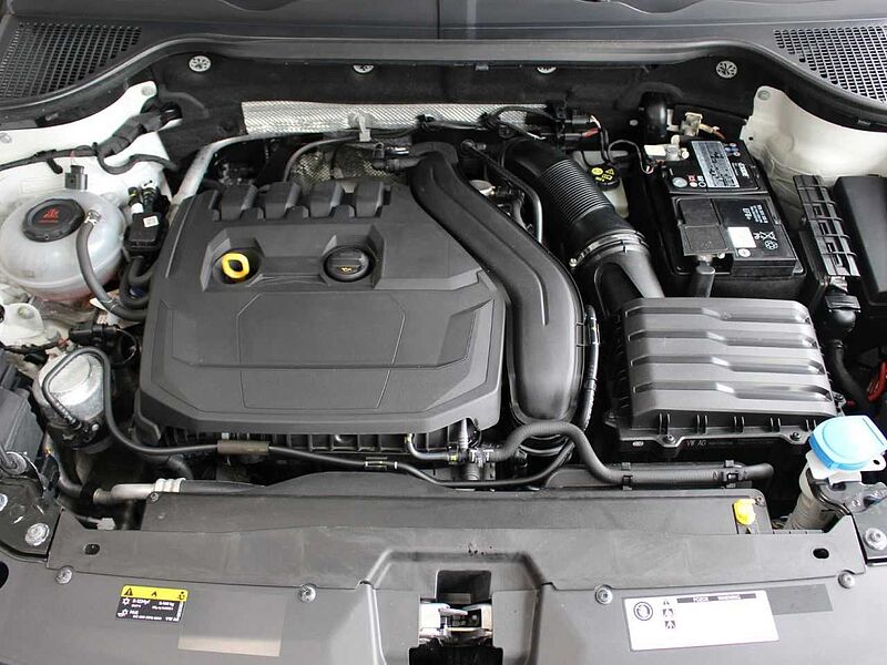 SKODA Karoq 1.5 TSI ACT DSG Sportline VC/AHK/ACC/CAM
