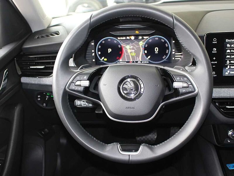SKODA Kamiq 1.0 TSI DSG Selection AHK/ACC/Matrix/Cam