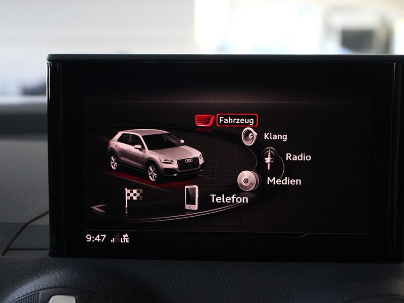 Audi Q2 40 TFSI quattro sport S-tronic LED/GRA