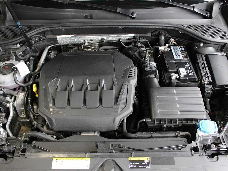 Audi Q2 40 TFSI quattro sport S-tronic LED/GRA
