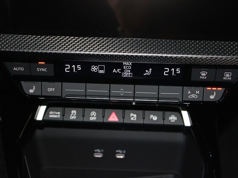 Audi RS3 TFSI Sportback 280km/h/Carbon/HUD/Sonos