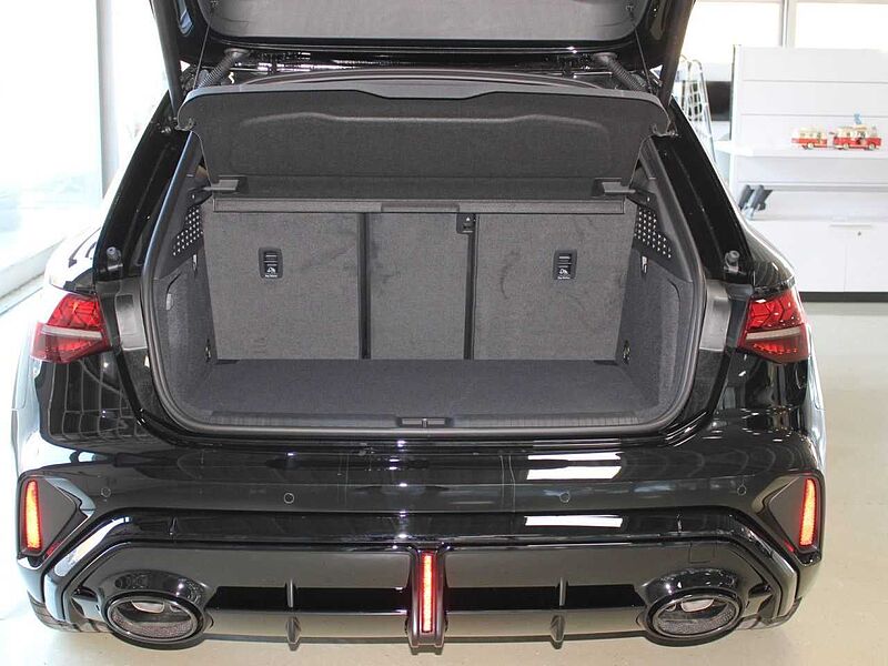Audi RS3 TFSI Sportback 280km/h/Carbon/HUD/Sonos