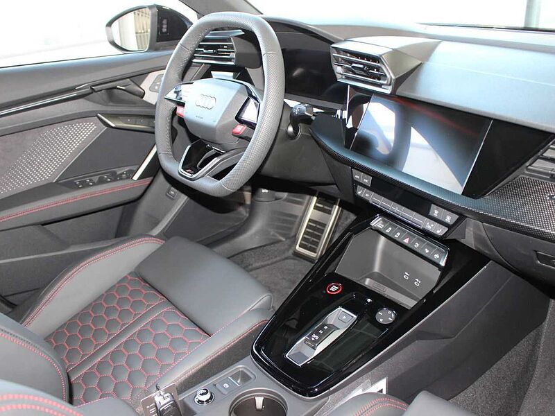 Audi RS3 TFSI Sportback 280km/h/Carbon/HUD/Sonos