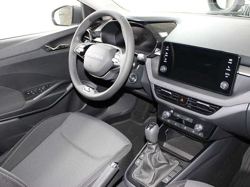 SKODA Fabia 1.0 TSI Tour Cam/VC/CarPlay