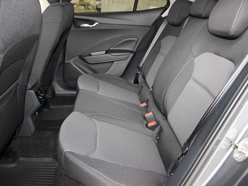 SKODA Fabia 1.0 TSI Tour Cam/VC/CarPlay
