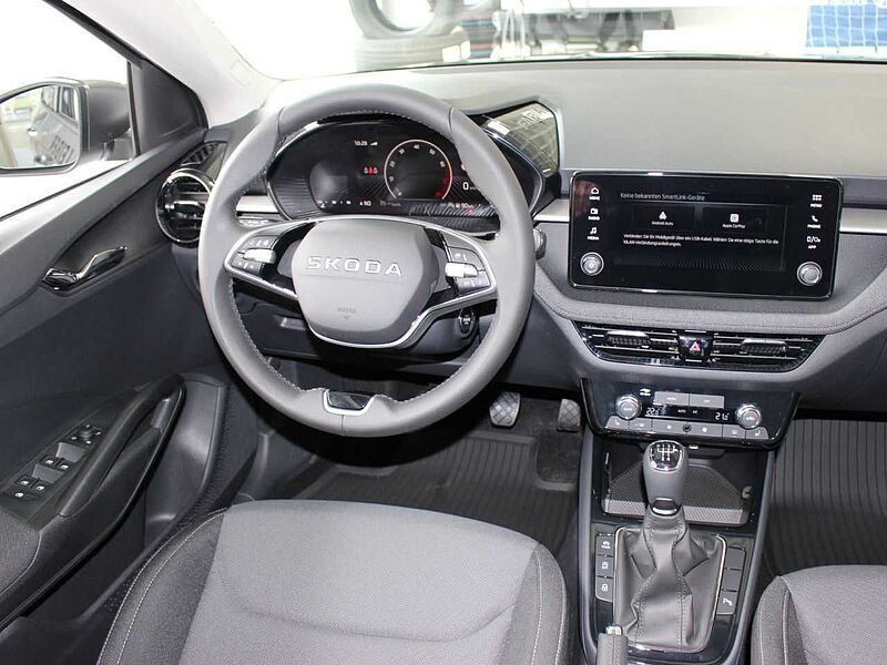 SKODA Fabia 1.0 TSI Tour Cam/VC/CarPlay