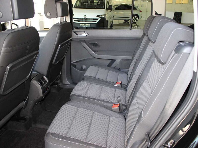 Volkswagen Touran 1.5 TSI ACT OPF DSG R-LINE 7Si. /IQ/Cam