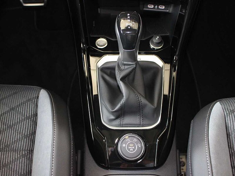 Volkswagen T-Roc 2.0 TSI OPF 4M R-Line BlackStyle