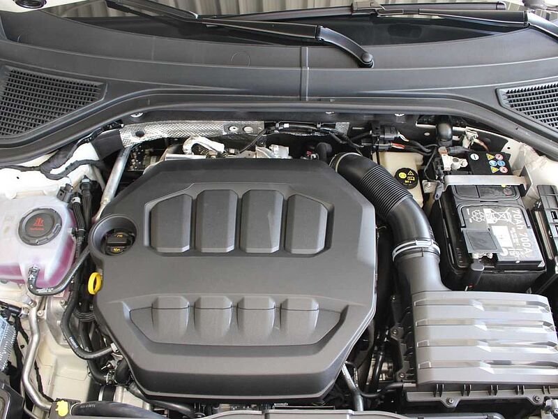 Volkswagen T-Roc 2.0 TSI OPF 4M R-Line BlackStyle