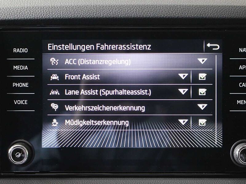 SKODA Karoq 1.5 TSI Ambition DSG/LANE/ACC/CAM