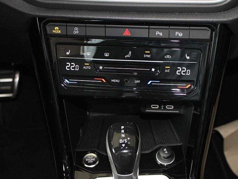 Volkswagen T-Roc 1.5 TSI OPF R-Line /ACC/CAM/Keyless