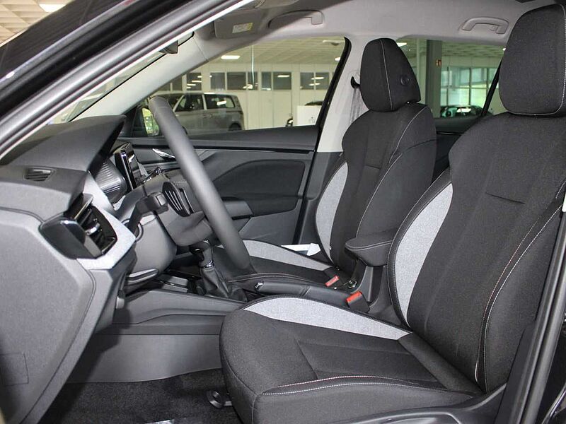 SKODA Kamiq 1.0 TSI Selection Cam/AHK/Matrix/MFL bhz.